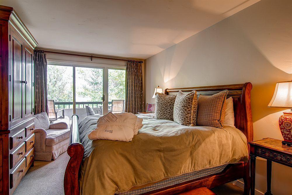 Borders Lodge By East West Hospitality Beaver Creek Bagian luar foto