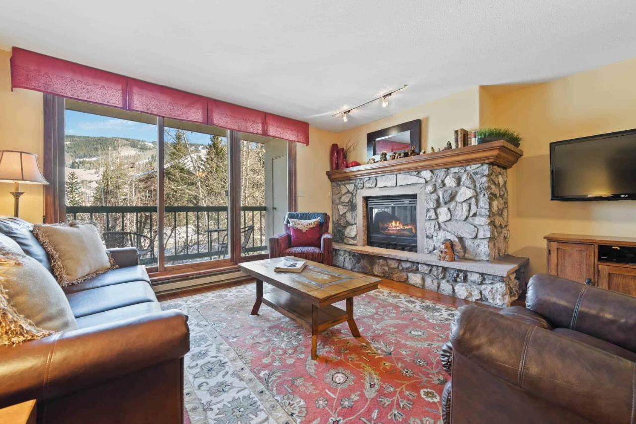 Borders Lodge By East West Hospitality Beaver Creek Bagian luar foto