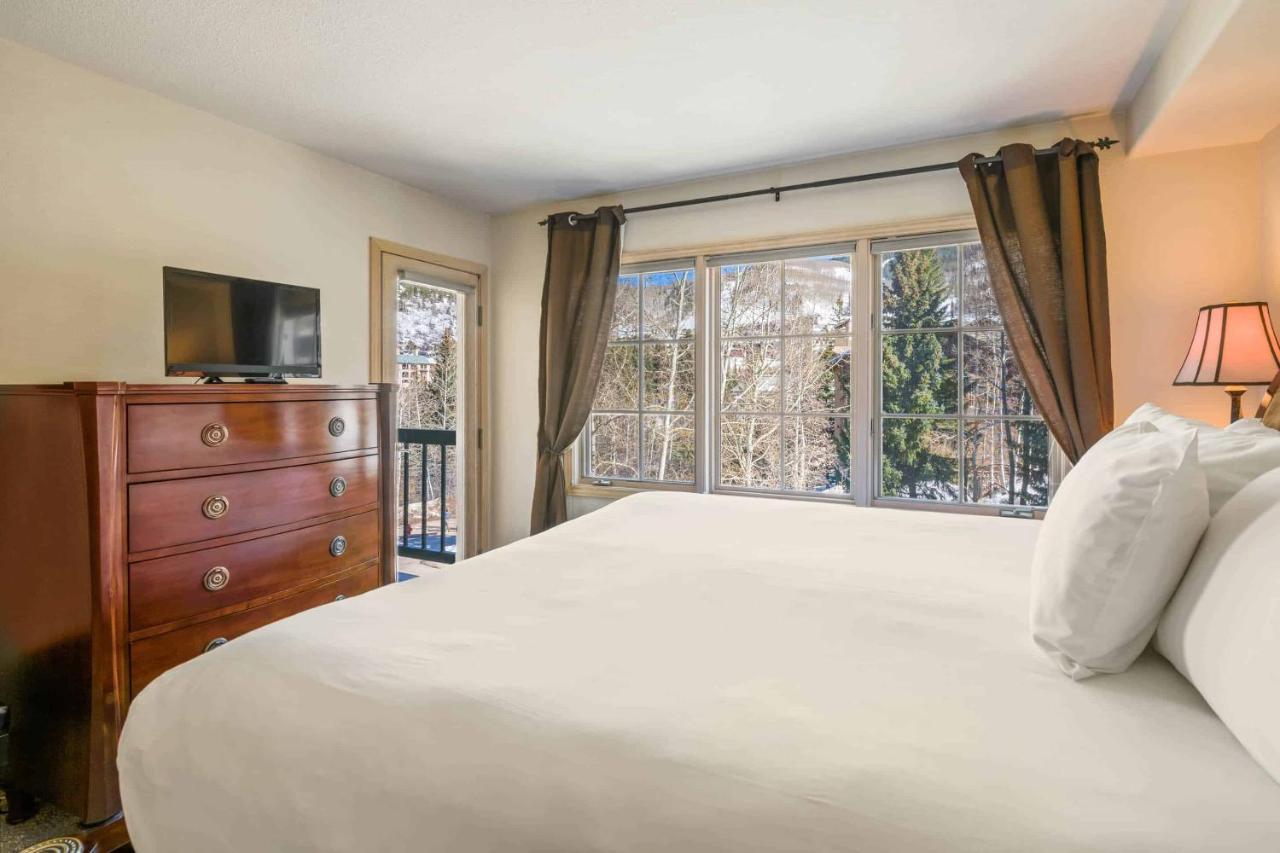 Borders Lodge By East West Hospitality Beaver Creek Bagian luar foto