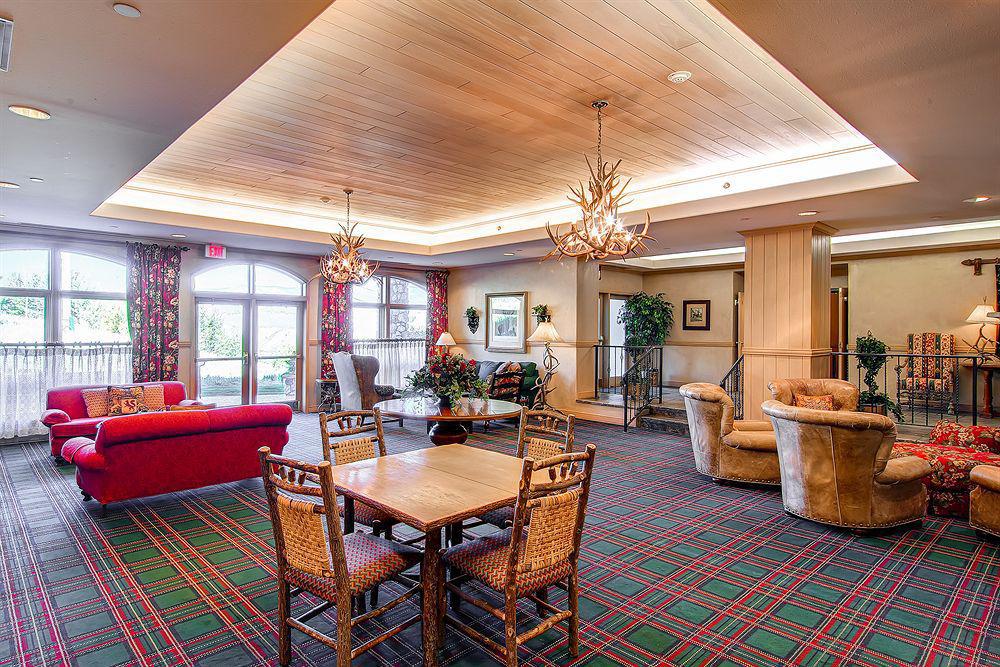 Borders Lodge By East West Hospitality Beaver Creek Bagian luar foto